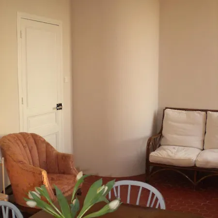 Sleeps 4 Wifi T692703 Apartman Cannes