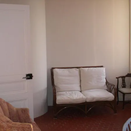 דירה Sleeps 4 Wifi T692703 *