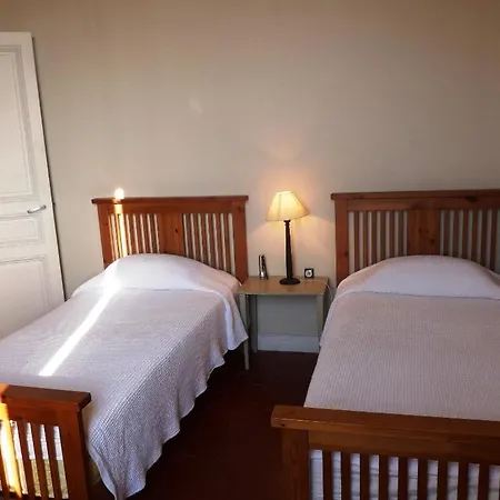 Sleeps 4 Wifi T692703 דירה קאן
