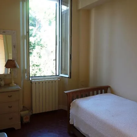 Sleeps 4 Wifi T692703 * Cannes
